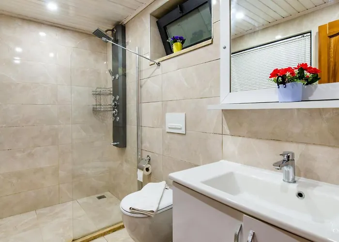 Uzumlu Village 2 Bedroom 6085 Villa Kalkan