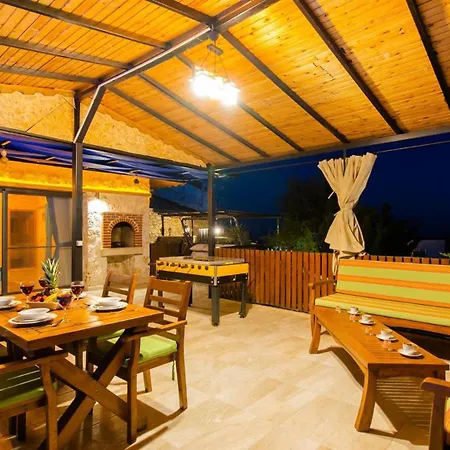 Uzumlu Village 2 Bedroom 6085 Kalkan