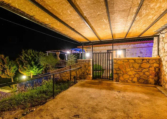 Uzumlu Village 2 Bedroom 6085 *