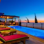 Uzumlu Village 2 Bedroom 6085 * Kalkan