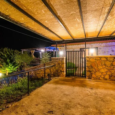 Uzumlu Village 2 Bedroom 6085 *