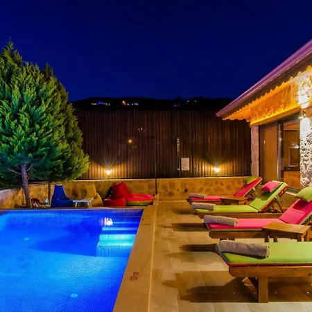 Uzumlu Village 2 Bedroom 6085 ヴィラ